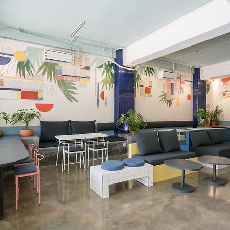 Temmu Co-Living Vandrehjem Bandung Eksteriør billede