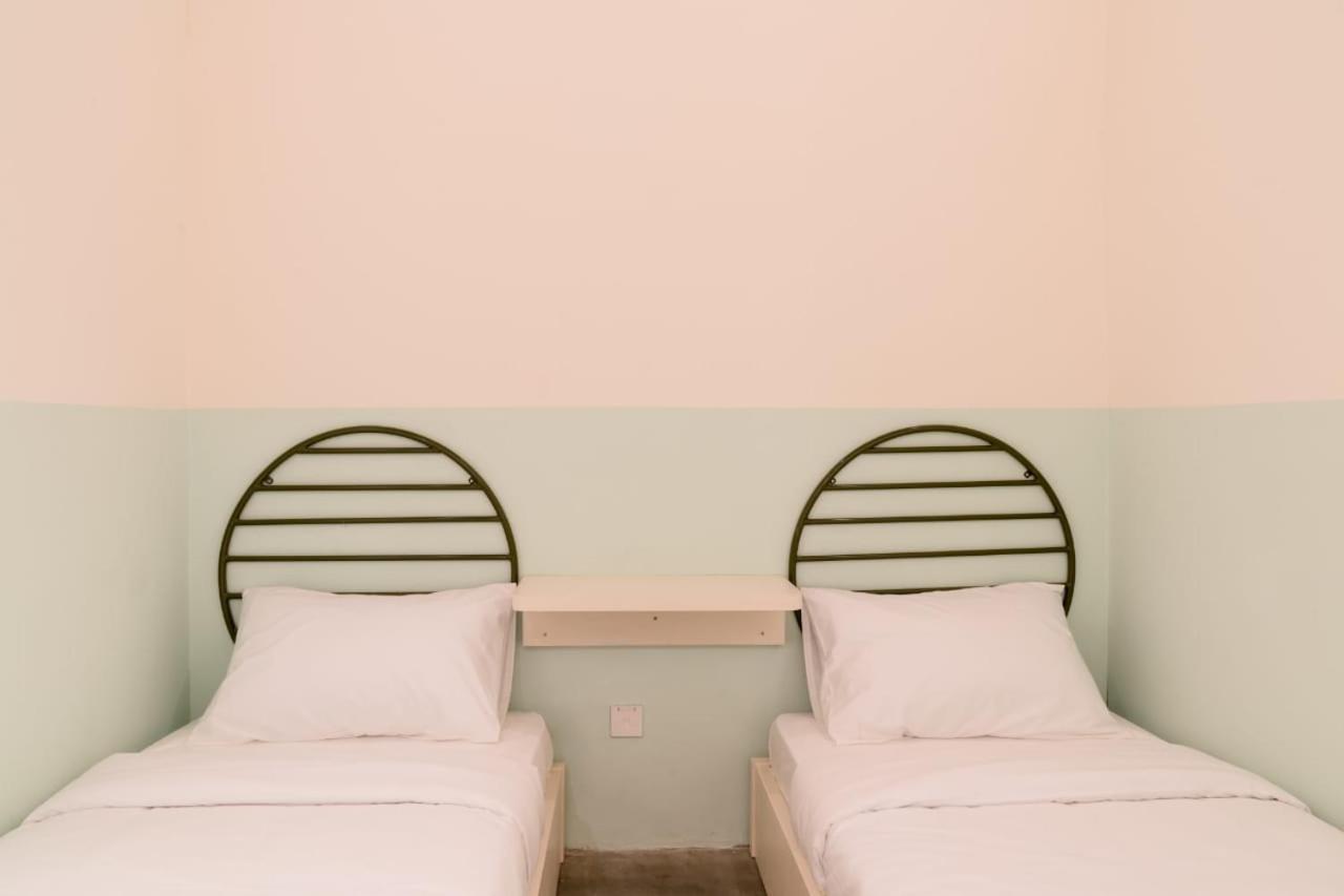 Temmu Co-Living Vandrehjem Bandung Eksteriør billede